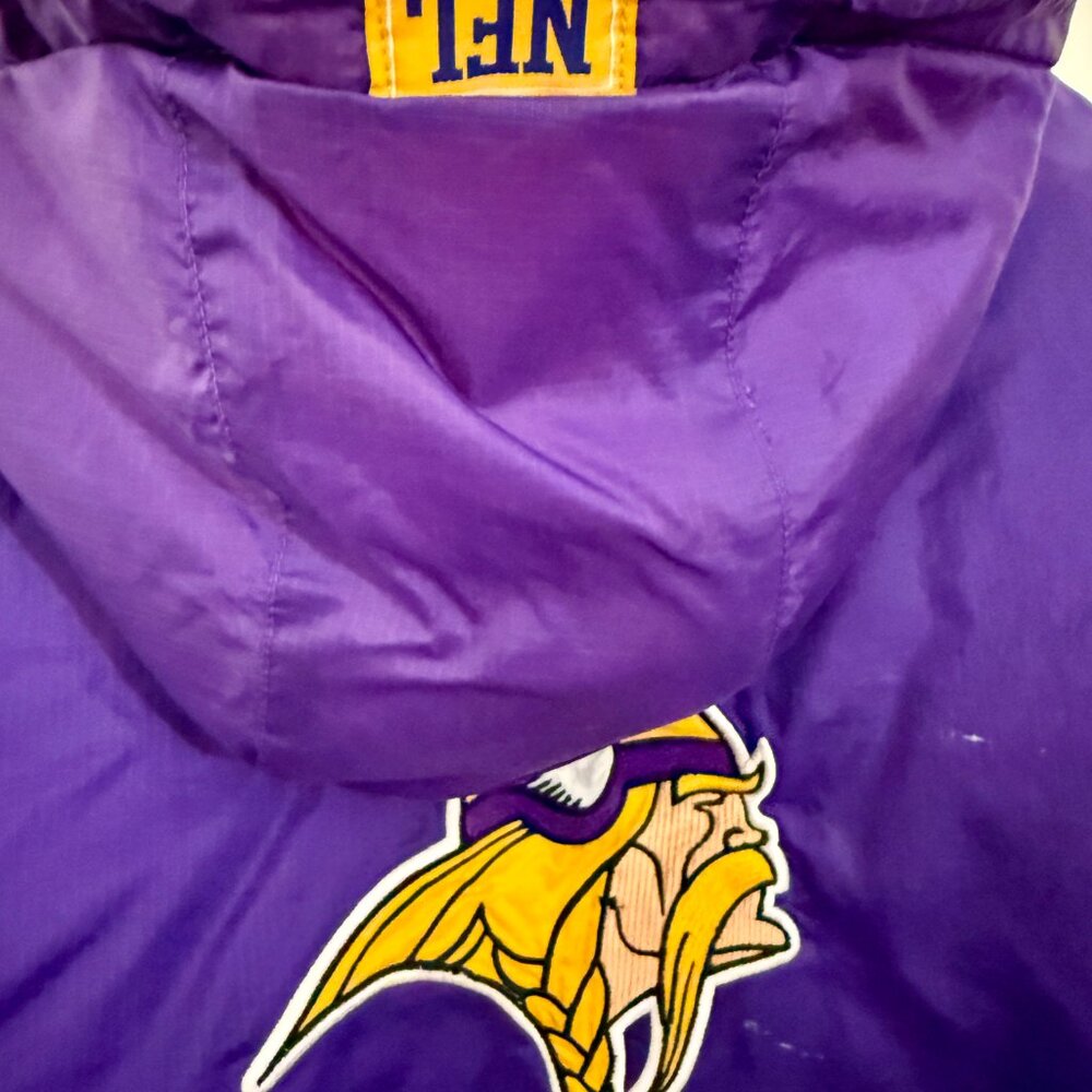 Vintage Minnesota Vikings NFL Team Jacket — Purple/Gold Full Zip — Men’s Medium - Picture 7 of 11